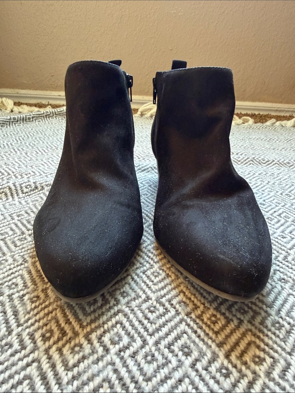 Old Navy Black Pointed Toe Ankle Booties - Picture 6 of 13